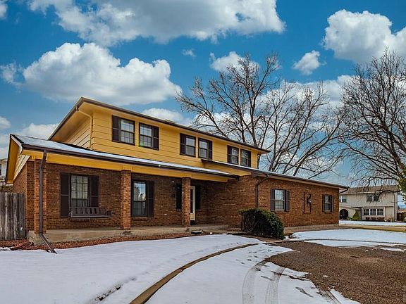 2nd image of 12 Queensbridge Dr