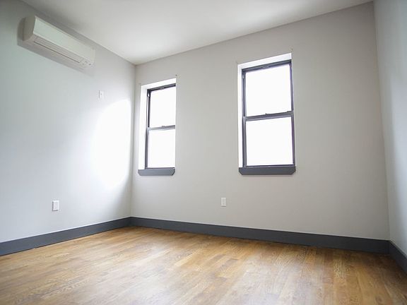 3rd image of 200 Scholes St APT 2B