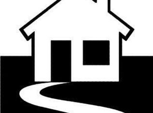 1 Arnie Dr, Naknek, AK 99633