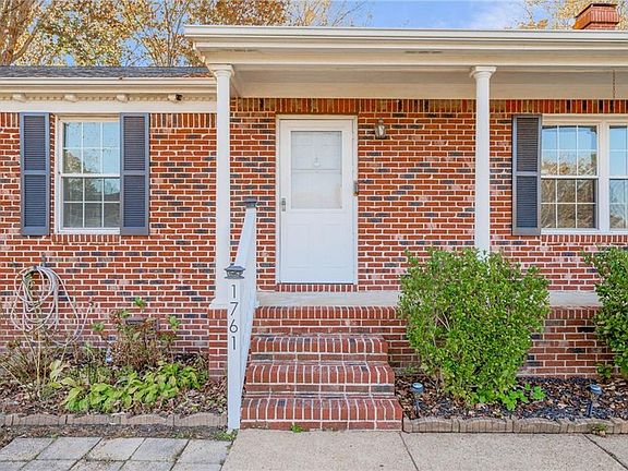 3rd image of 1761 Legare Ln