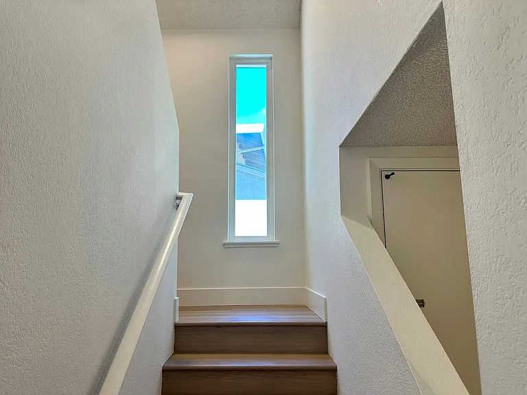 2831 Lillard Dr — Photo 11