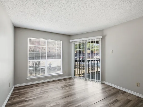 18333 Roehampton Dr APT 416, Dallas, TX 75252
