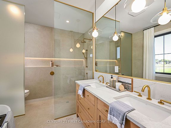 5th image of 203 Foxborough Pl