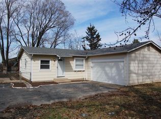 8 Plum Tree Dr, Saint Peters, MO 63376