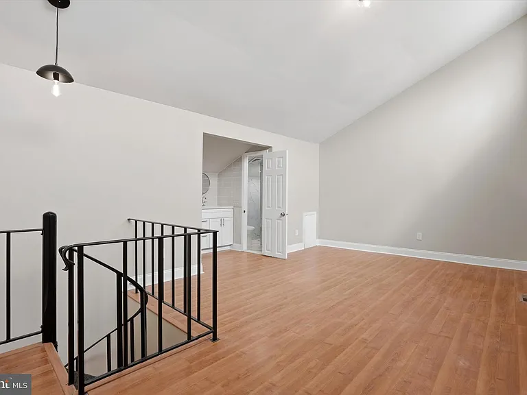 7750 Rockwell Ave — Photo 21