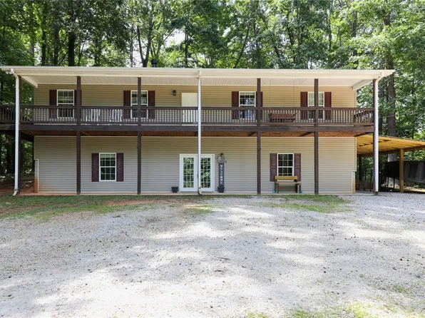 185 Hillshore Ct, Lavonia, GA 30553