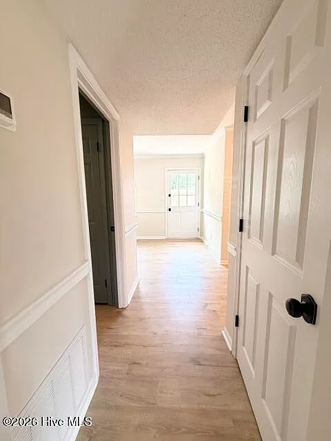 3 bed, 2.5 bath, 1500 sqft, $1,650 — Photo 4
