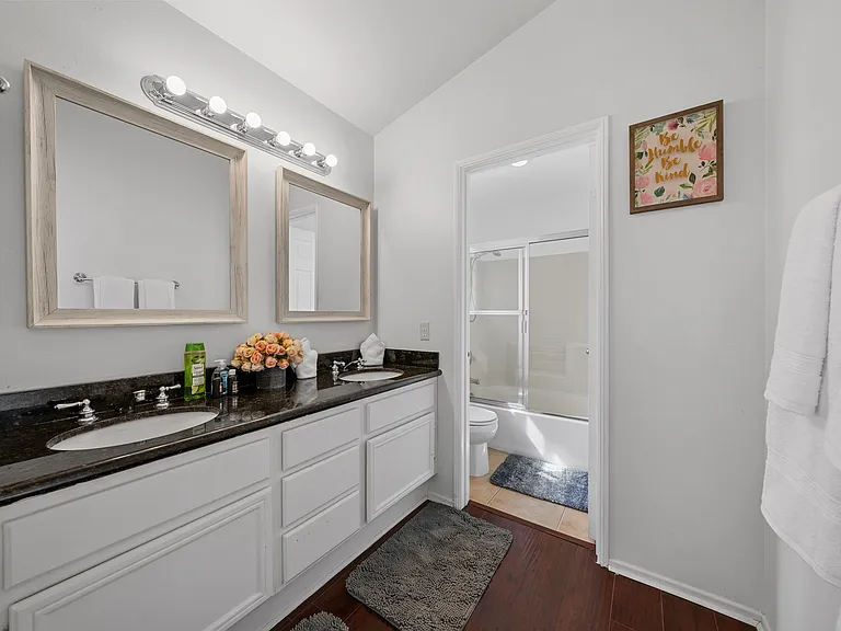 613 Towergrove Dr — Photo 36