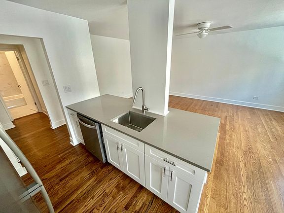 4th image of 850 W Margate Ter APT 205