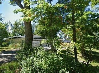 9605 Hillandale Rd, Richmond, IL 60071