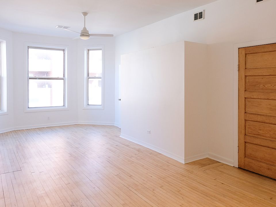 Living Room & Front Entrance