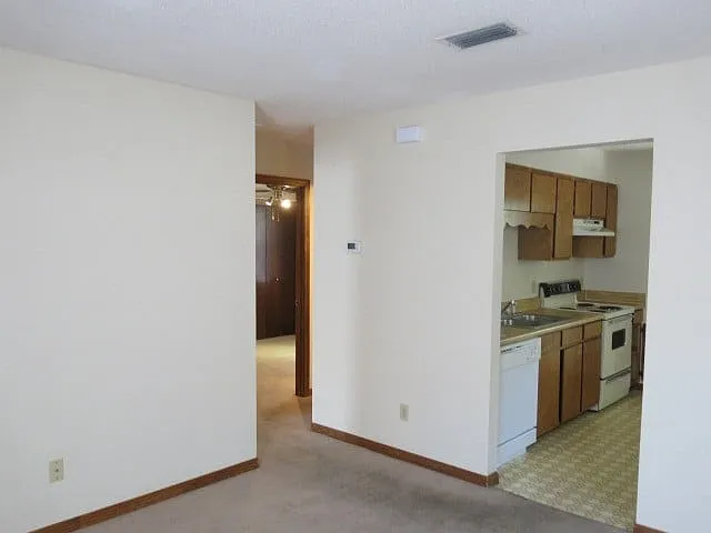 204 Davenport Rd #3 — Photo 3