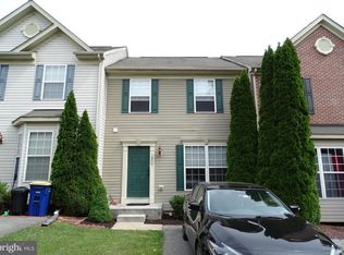 1055 Kentwell Dr, York, PA 17406
