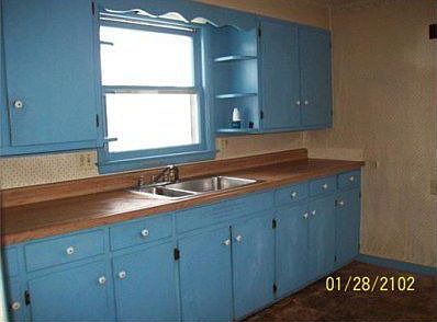 5th image of 583 E Ward St