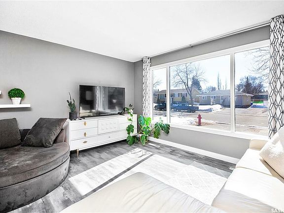 2nd image of 1134 3rd St E