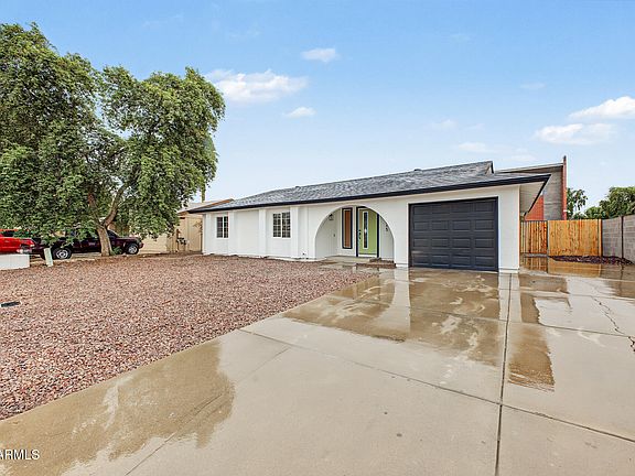 5th image of 8925 W MEADOWBROOK Avenue