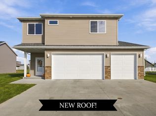 3556 17th St S, Moorhead, MN 56560
