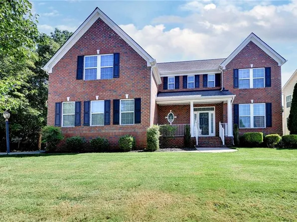 9318 Stonehouse Gln, Toano, VA 23168