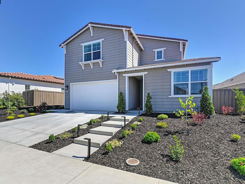 1st image of 831 Clementine Dr