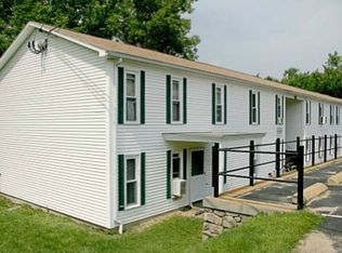 2 Vista Ln APT 9, Spencer, MA 01562