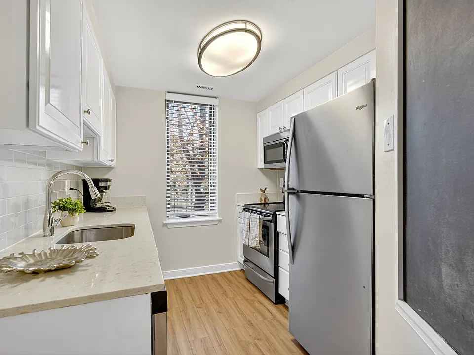 The Saratoga Apartments