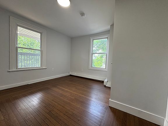 4th image of 55 Thompson St #2L
