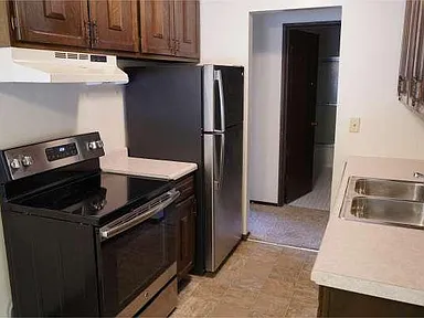 Riviera Apartments 2 bedroom unit