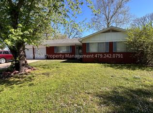 211 Cornell Ave, Fort Smith, AR 72908