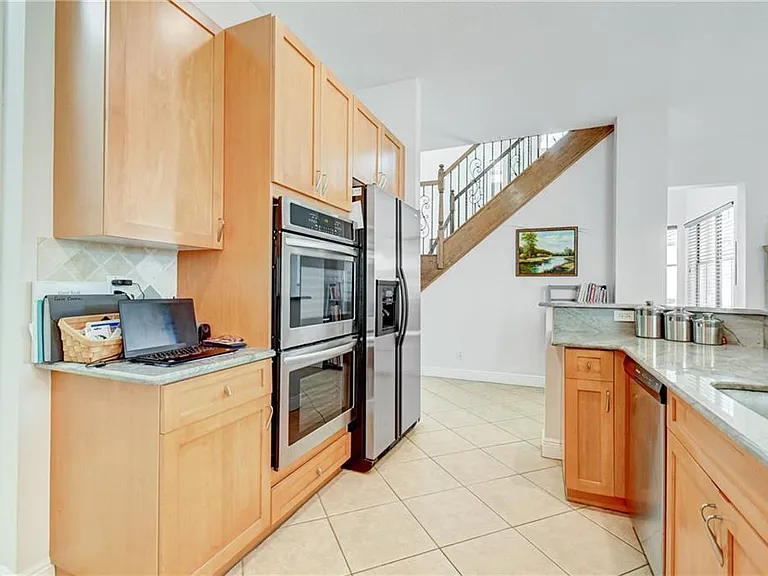 4169 Artesa Dr — Photo 12