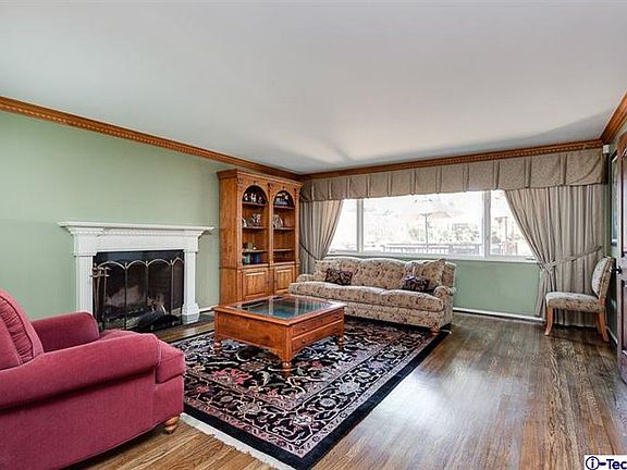 3rd image of 519 Prospect Ave