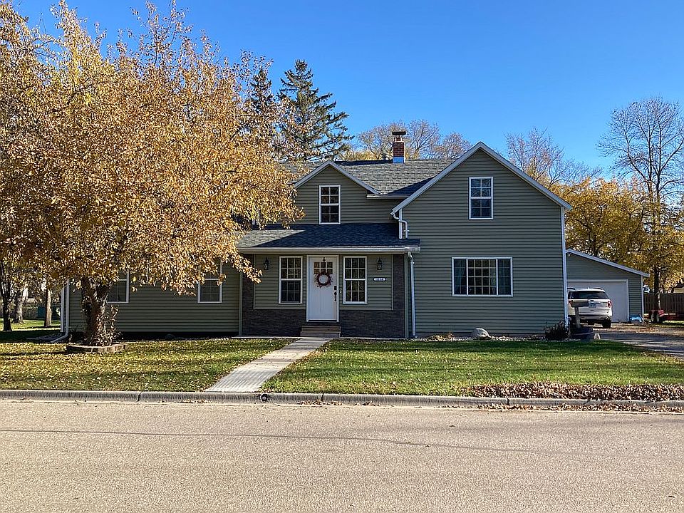 1st image of 1114 Labree Ave N