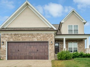 361 Links Dr, Simpsonville, KY 40067