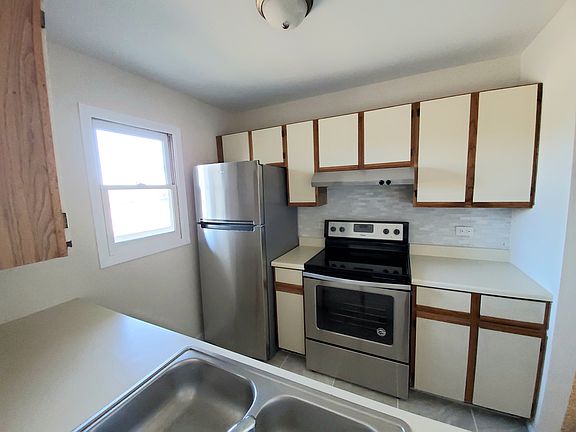 4th image of 1353 Cunat Ct APT 2C