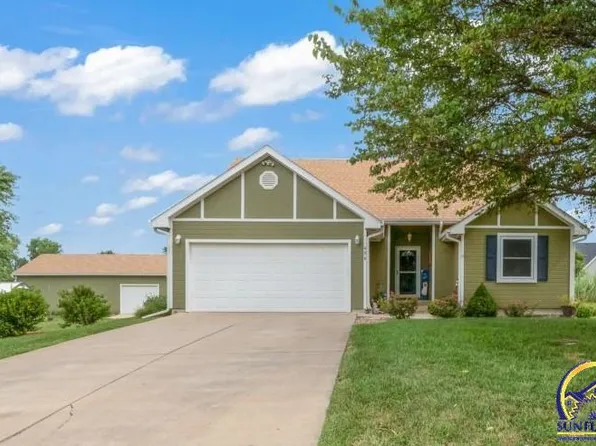 406 E 1st St, Overbrook, KS 66524