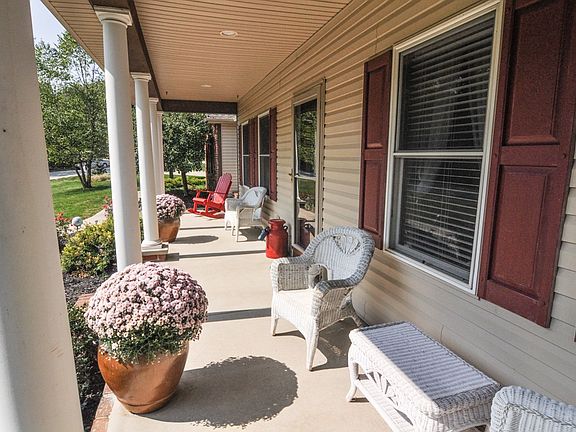 4th image of 7117 W Greenview Dr