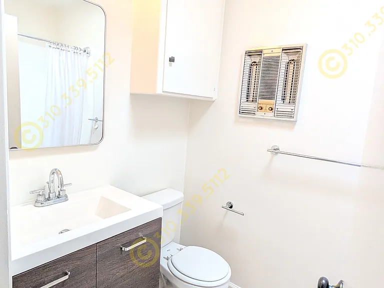 362 S Rexford Dr #9 — Photo 20