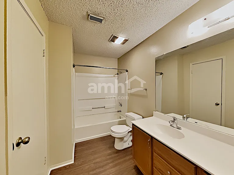 8010 Manderly Pl — Photo 12