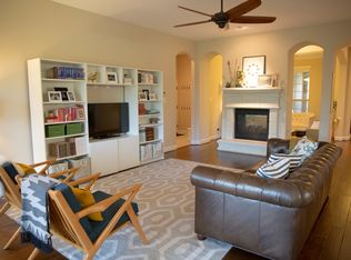 27 Whispering Thicket Pl, Tomball, TX 77375