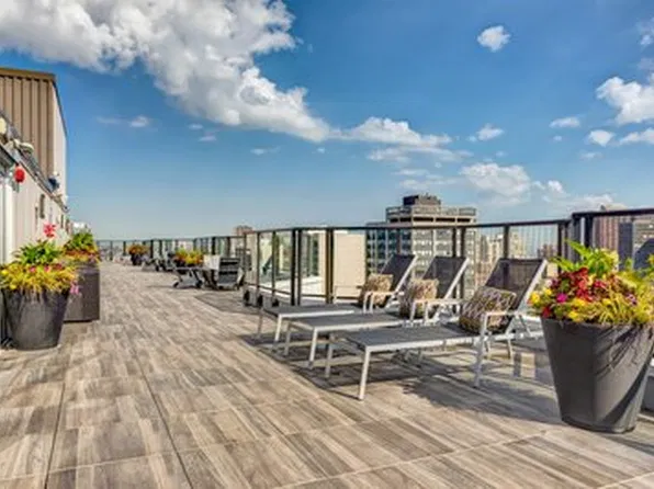 2554 N Clark St #205, Chicago, IL 60614