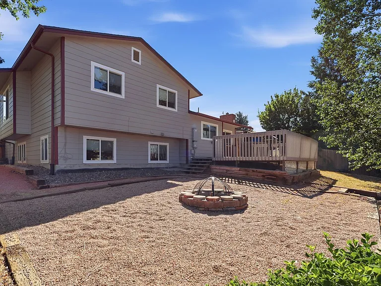 931 Mountain View Dr — Photo 29