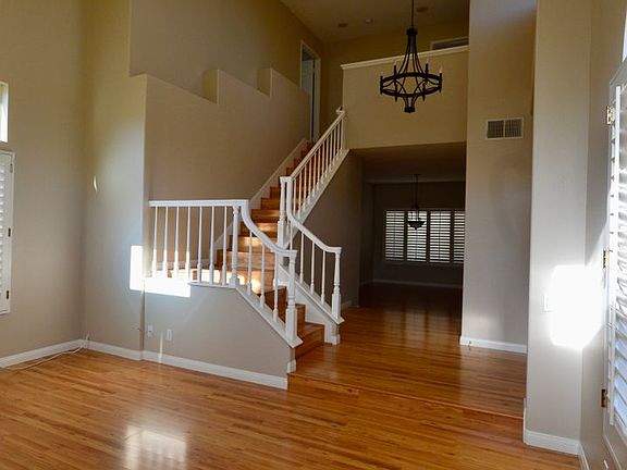 4th image of 8640 E Windsong Dr
