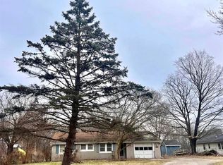 2459 Sager Rd, Valparaiso, IN 46383