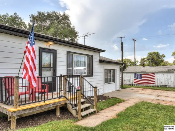 313 S Elm St, Mead, NE 68041