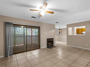 804 Greenmeadow Dr, Goose Creek, SC 29445