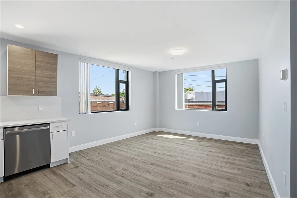 1 bed, 1.0 bath, 587 sqft, $2,875 — Photo 4