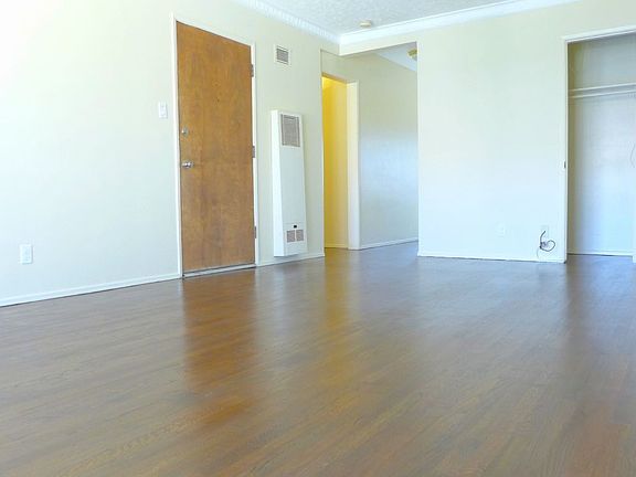 2nd image of 11678 Magnolia Blvd APT 6