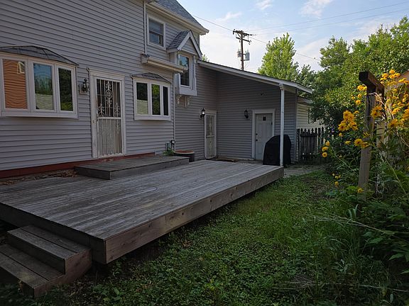5th image of 806 E 36th St