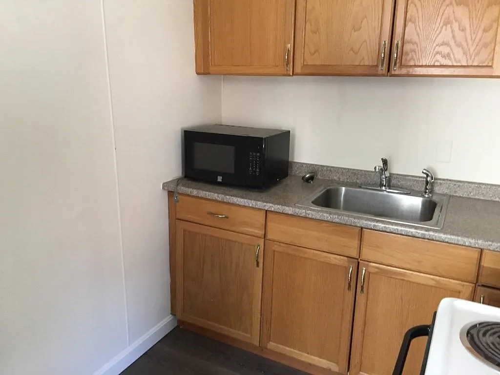 1 bed, 1.0 bath, 700 sqft, $1,950 — Photo 1