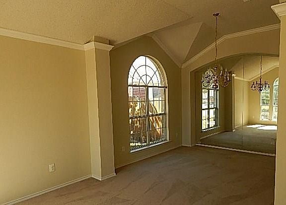 3rd image of 628 Mulberry Ln