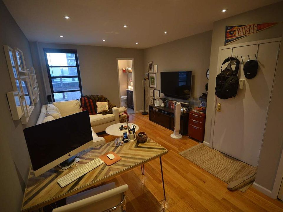 1st image of 1140 31st Dr APT 3L